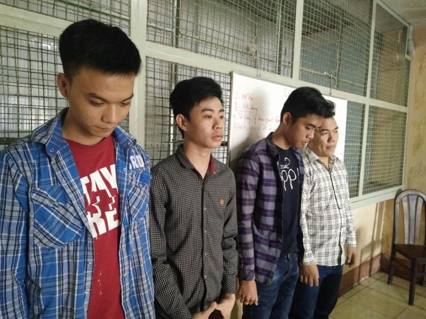 Nhóm trộm chó không thành quay trở lại đánh người dân trả thù.